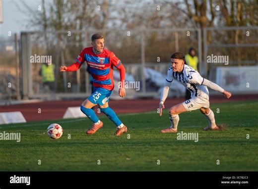 April 10, 2026, Kehdinger Stadium, Drochtersen, GER, RLN, SV Drochtersen/Assel vs VfB Oldenburg, DFL regulations prohibit any use of photographs as image sequences and/or quasi-video, In the picture Dennis ROSIN (SV Drochtersen/Assel #25) Mats FACKLAM (VfB Stock Photo - Alamy