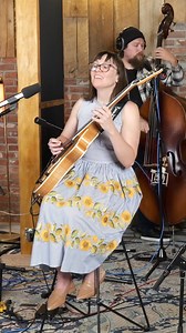 Premiering tonight at 8pm EST on YouTube 🎸 I’ll be watching in the chat, I’d love if you came to say hello 🥰 Here’s the link to the show: https://youtu.be/BB04uPLYWfs | Jocelyn Gould