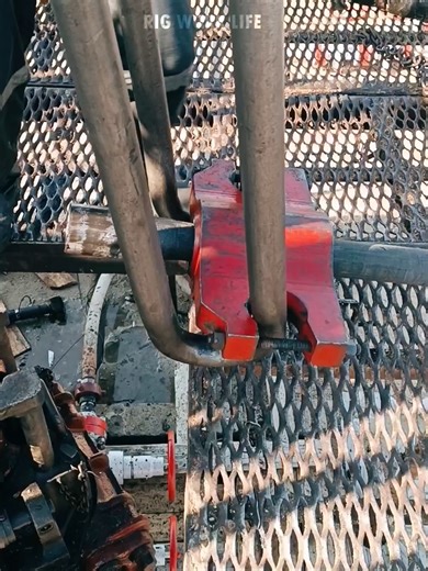 Drill Pipe Tripping Process Explained