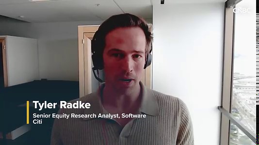 Inside Oracle's risky AI bet