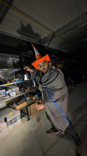 La Fabrique Auto on Instagram: "On sait maintenant ce que font les lutins de Noël hors saison. Merci à @ovokofrance SI vous voulez profiter de réduction, n’hésitez pas à utiliser le codé LAFABRIQUEAUTO"