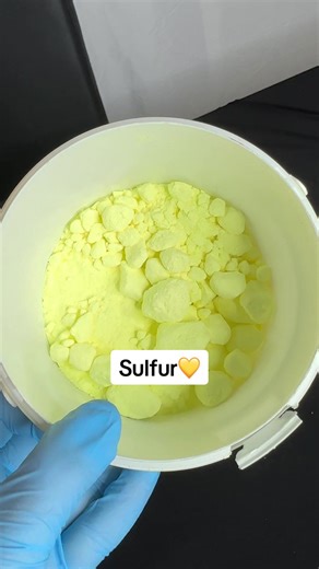 Exploring sulfur properties in fun chemistry experiments