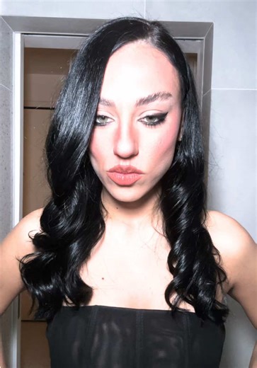 Είμαι ακριβώς αυτή που νομίζω: Αυτογνωσία και Ταυτότητα