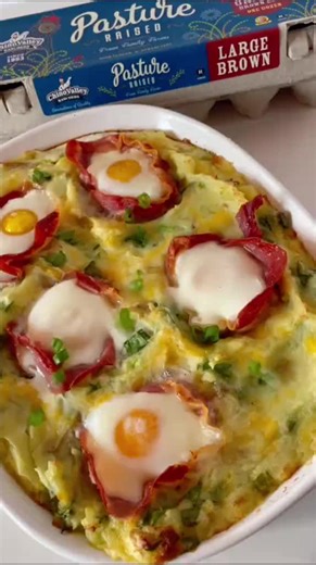 Turn your leftover mashed potatoes into this cheesy and comforting breakfast casserole! Just add Chino Valley Ranchers eggs, pancetta, spinach, and cheese and your breakfast is set! Leftover Mashed Potato Breakfast Casserole Into a large bowl add 4 cups leftover mashed potatoes, ¼ cup milk of choice, 2 cups chopped fresh spinach, ¼ cup minced green onion, and 1 cup shredded cheddar cheese. Mix well and spread into a baking dish. Using a spoon create 5 divots evenly spaced on the top of the mashe