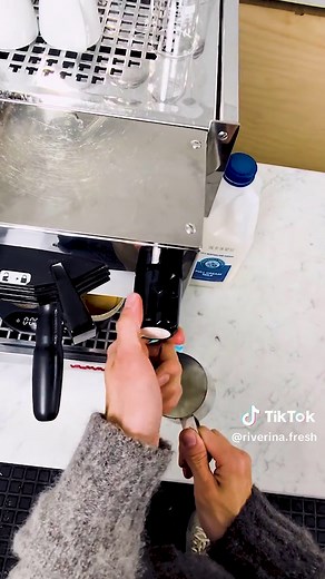 Flat white coffee recipe: How to make a perfect Australian flat white