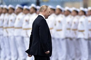 ‘Drži se dalje ili ćemo te morati uhititi!‘ Čini se da će Putin moći sudjelovati na sastanku BRICS-a samo ovako...