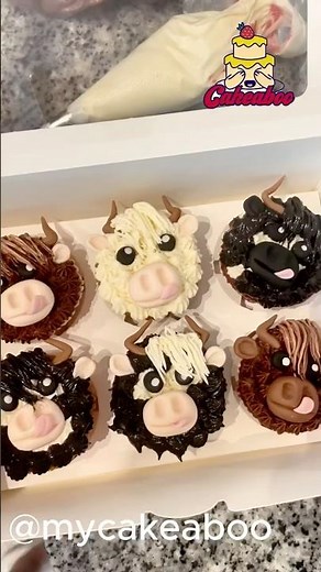 Cow Cupcake Tutorial 🐮 | Cute Farm Cupcake Design