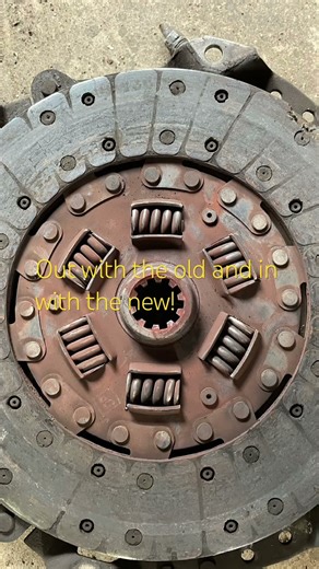 T18 transmission clutch and pressure plate replacement #automobile #jeeplife