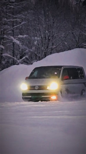 Volkswagen Transporter T6 on Instagram: "Snow have arrived! Out to have some fun! #onlyvan #vwt64motion #vwt6transporter #monsterenergy #meguiarsnorway"