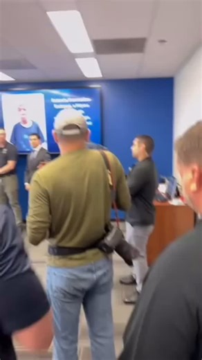 California Senator Alex Padilla @senalexpadilla was removed, shoved, forced to the ground and handcuffed after identifying himself and attempting to ask Homeland Security Secretary Kristi Noem a question about immigration raids during a press conference in Los Angeles today. Senator Alex Padilla’s arrest was uncalled for and unacceptable. Fellow Democrats, Peacefully standing up for our democracy and the rights of all people should never lead to handcuffs. We stand with Senator Padilla and all t