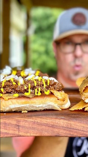 Grilled Cheese Chili Dogs #griddle #recipe #chilirecipes