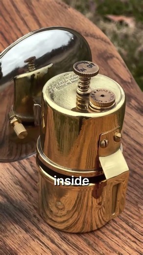 How This Ancient Lamp Works🔦