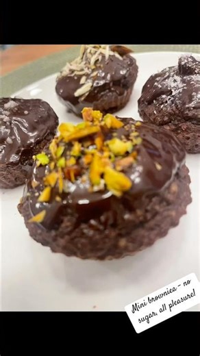 Mini brownie bites – no sugar, all pleasure!