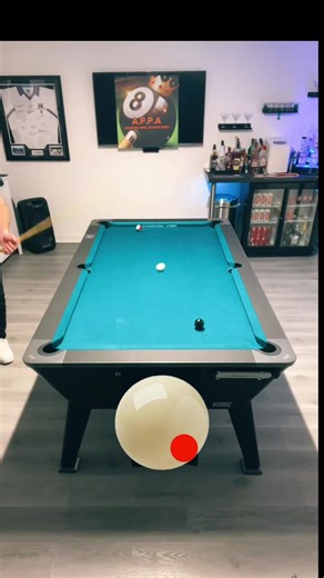 Just a tip for those who are starting out on ways to put side and deep screw on the cue ball. #Pooltips #training #poolshots #mentoring #pooltrickshots