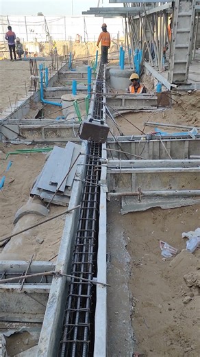 Solid Foundation: Secret to Heavy-Duty Ground Beams 🛠️💎