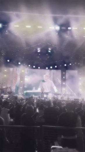 Drake's Live Performance Experience