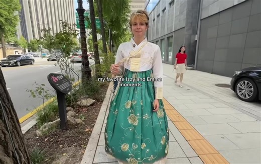 Emma's Scream: A Funny Moment with Izzy