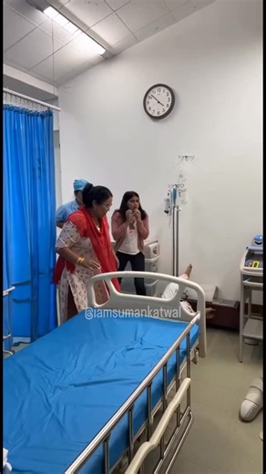 Rohit on Instagram: "Wait for end. #reelsinstagram #reels #singing #singer #trendingreels"