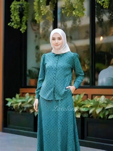 Stylish OOTD with Skirt and Hijab Tips