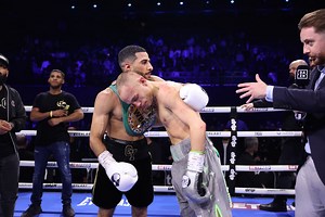 Sheffield former world champ quits boxing after defeat