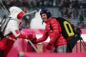 Turniej Czterech Skoczni - terminarz, program. TCS - gdzie oglądać skoki? Kiedy skoki narciarskie? [transmisja TVP]