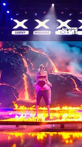 "Elle est tombée" 😲 Après leur chute, le duo ne renonce pas, retente la figure et impressionne le jury par sa détermination ! La France a un incroyable talent, disponible en streaming sur M6 : bit.ly/4ihQMLI | Eric Antoine