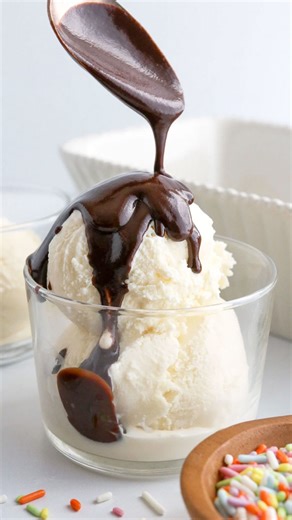 Magic Shell is a chocolate ice cream topping that magically hardens in seconds! You can make it at home with just three easy ingredients and no refined sugar. Comment RECIPE below👇 and I’ll send it to you! Or just search “Detoxinista Magic Shell” in your favorite web browser to find it. #healthydessert #healthyrecipes #icecream https://detoxinista.com/magic-shell/ | The Detoxinista