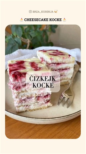 Cheesecake Kocke - Savršen i osvježavajući kolač odličan za tople ljetnje dane. 😍🍰 Recept jenu komentaru 📝 #cheesecake #cheesecakekocke #recepti #kolaci #dessert #cake #summerdessert #yum #foodie | Brza Kuhinja