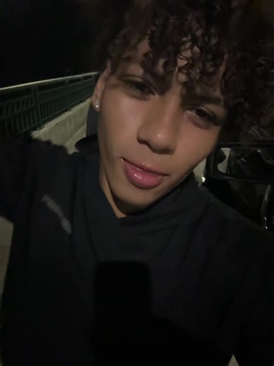 sneijder (@sneijder.cb)’s videos with som original - azy