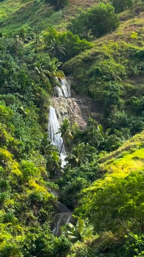 Guam looks good on you. 🇬🇺🥾 There is a whole world to explore beyond the pavement. @angelinasobredo caught the ultimate POV on the way up to Cetti Falls—proof that the best views come after the hardest climbs. 🧗‍♀️⛰️ We love seeing the island through your lens! Tag us in your adventures to be featured. 📸 Where should we head next? Drop your favorite trail below! 📍 #VisitGuam #GuamVisitorsBureau #ExploreGuam #HikeGuam #Guam | Visit Guam