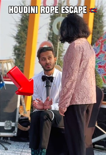 Houdini Rope Escape Magic Act Captivates Kids