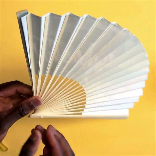 Eventail bambou entièrement personnalisable