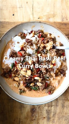 15min Thai Basil Beef with Coconut Red Curry Broth Bowls