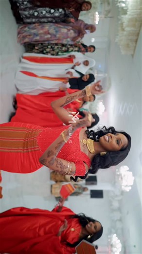Wedding Videography | MM Visuals on Instagram: "Somali bride | Dhaanto | Pure energy!! 💃🏽 Dhaanto in the heart of Stockholm 🇸🇪 #somaliwedding #weddingvideography #wedding #bride #somalibride"