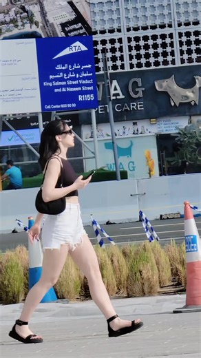 Exploring Dubai Marina: A Scenic Walk