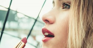 Rouge à lèvres : les tendances 2025 décryptées (et notre sélection pour vous aider à choisir)