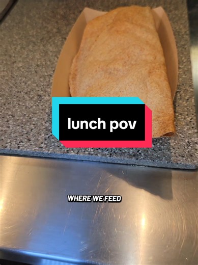 lunch time at the high school lunch lady pov asmr #millenniallunchlady##lunchlady #schoolasmr #cafeteria #lunchladypov