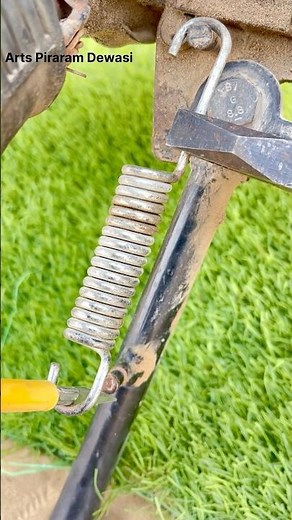 Quick Trick! Install Motorcycle Spring with just a Screwdriver!