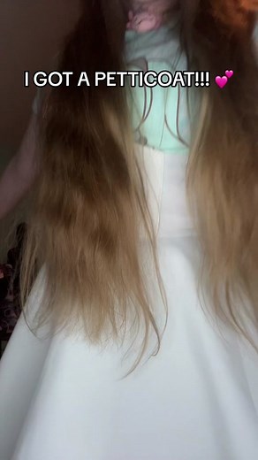 This dance was MADE for petticoats in this essay I will 😫💕 #darlingdance #darlingdancechallenge #kairikibear #miku #sekai #psekai #pjsekai #projectsekai #colorfulstage #fyp #foryou #fypage #fypシ #foryoupage #foryourpage #dance