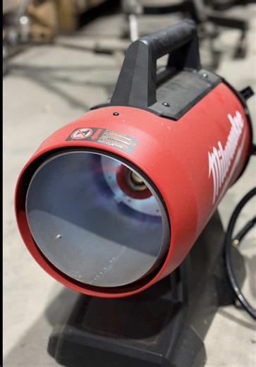 It’s gets cold in Florida too. This @Milwaukee Tool M18 Propane Heater is just the ticket for a warm shop. Use an M18 battery or 120V cord to power the fan and igniter on the heater, and the propane fuels the rest. #shoplife #tools #milwaukeetool