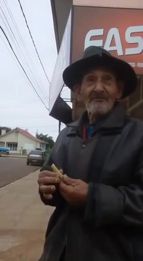 A gente quando morre nao leva nada 😂😂😂😂😂😂😂#TechTok #AMúsicaNãoPara #éuzguri #agro #JoElmaChipsChallenge #gauchosnotiktok #tiker #gaucho #flow #