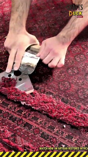 Rug Shearing Technique: Hand Scraping Pile for Pattern Clarity #dailywork #work #process