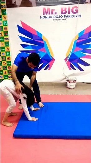 Gymnastics | Learn Front Roll in 5 Simple Steps | Forward Roll For Beginners #viral #stunts #girl