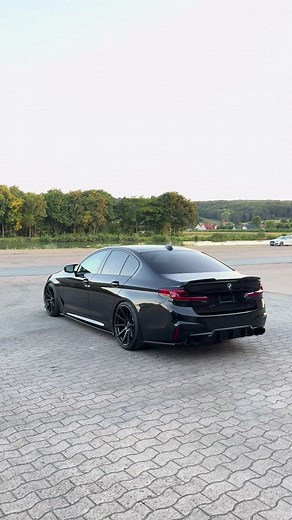 BMW G30 M550i: Features and Performance Insights