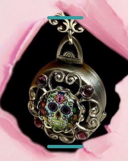 Skull Cameo four Photo Photo Locket Silver