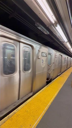 R143 L Leaves @ 6 avenue #nyc #train #nycta #automobile