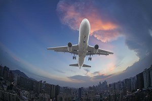 Requirements to Become a U.S. Airport Customs Officer