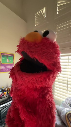 Share this with that one person 😤 #fyp #foryou #elmo #tiktok #viral | elmo