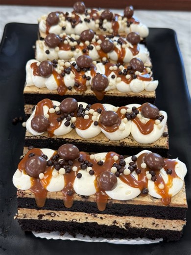 88K views · 1K reactions | The BEST sweets shop in Florida is in St. Augustine- Crème de la Cocoa And it can be found in our backyard! | Jacksonville Restaurant Reviews | Facebook