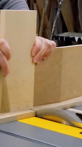 Dovetail Jig for the Table Saw // Woodworking Joinery #dovetailjig #woodworking #tablesaw #DIYproject #craftsmanship #joinery #woodworktips #woodworkingtools #makercommunity #woodworkinghacks | 3x3 Custom